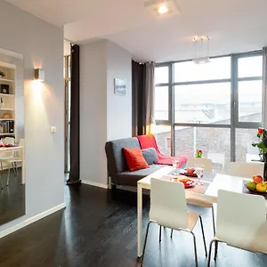 Secret Charm Fully Equipped With Balcony Apartment